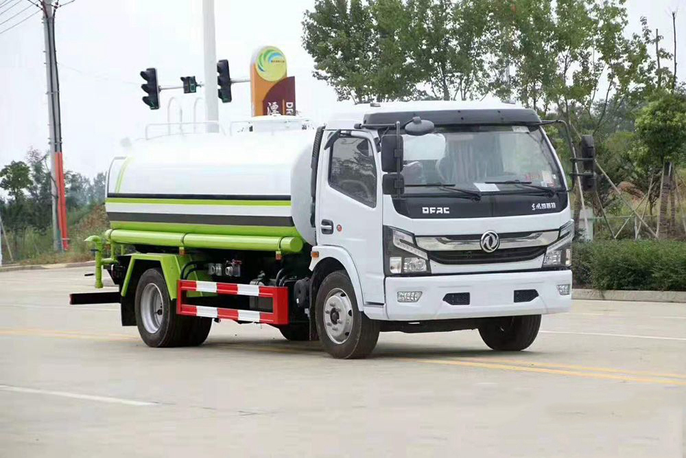 國(guó)六9立方東風(fēng)凱普特 灑水車